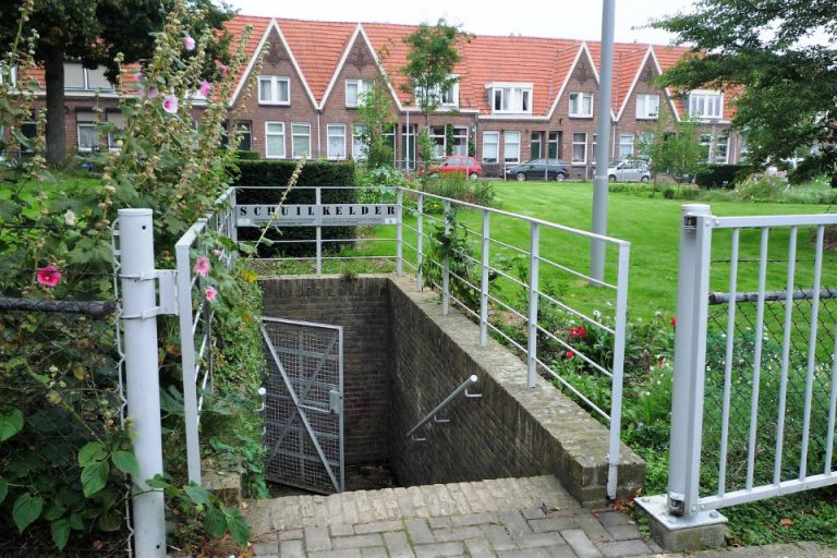 Ingang Schuilkeldermuseum